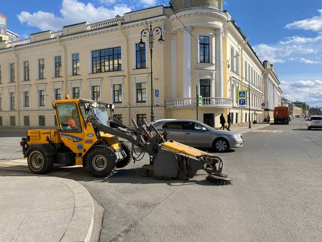 В Петербурге выбрали двух поставщиков для уборочной техники
