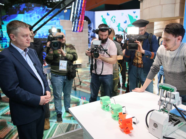 Петербург представил городскую промышленность на выставке «Россия» 