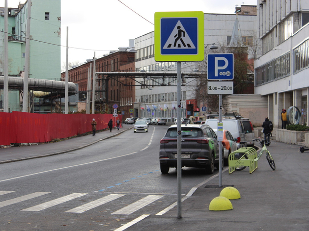 В Петербурге расширят число парковочных мест для маломобильных граждан 