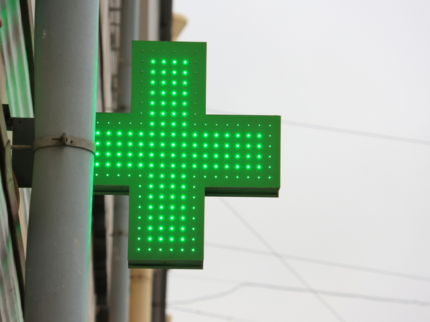 «ЛекОптТорг» реорганизует аптеки в Ленобласти