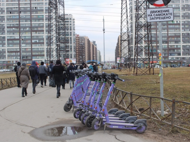 В КИО объяснили, что мешает в Петербурге создать платные парковки для самокатов В КИО объяснили, что мешает в Петербурге создать платные парковки для самокатов