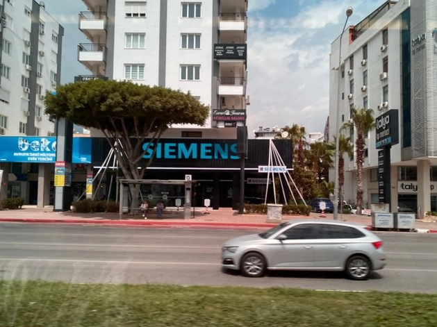 В Петербурге состоялась очередная продажа имущества ушедшего Siemens В Петербурге состоялась очередная продажа имущества ушедшего Siemens