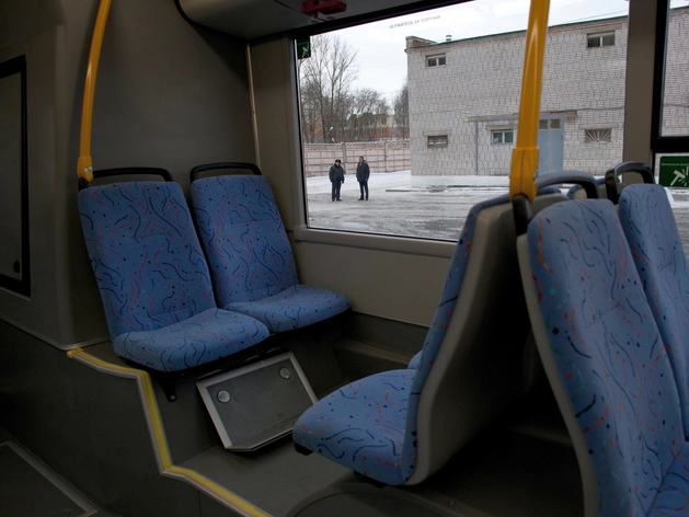 В Петербурге назвали приоритетным создание комфортных условий труда для транспортников