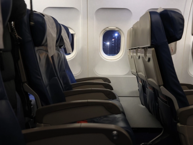 Самолет авиакомпании Nordwind Airlines приземлился в Пулково из-за неисправности Самолет авиакомпании Nordwind Airlines приземлился в Пулково из-за неисправности