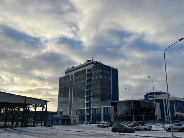 В ОЭЗ Петербурга сделают зону для игры в баскетбол и волейбол В ОЭЗ Петербурга сделают зону для игры в баскетбол и волейбол