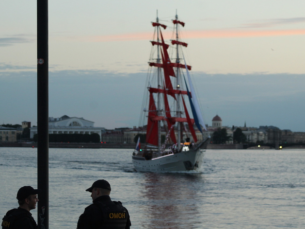 Фальшивые билеты на «Алые паруса»: мошенники наживаются на выпускниках

