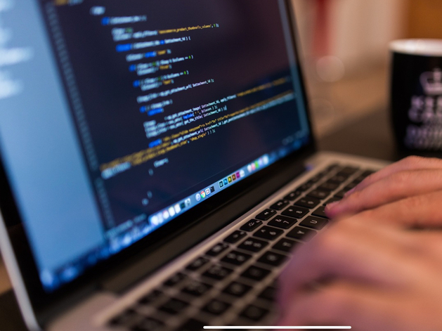 Власти Ленобласти сменят зарубежную ИТ-платформу на российскую до 2026 года Власти Ленобласти сменят зарубежную ИТ-платформу на российскую до 2026 года