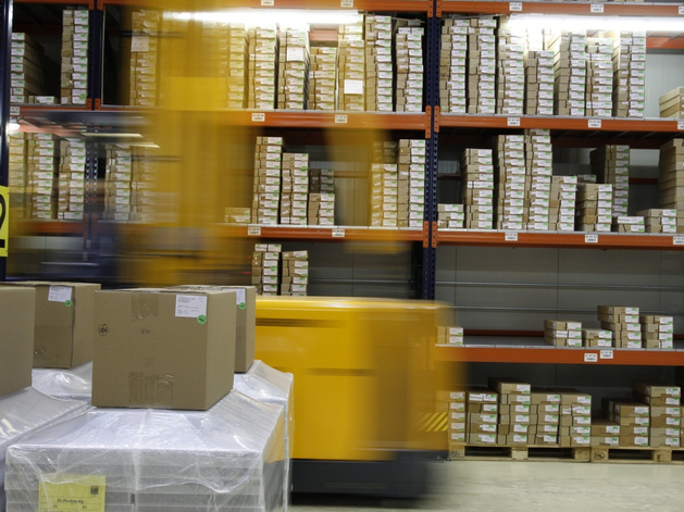 Основатель «Семишагофф» расширяет складские мощности 