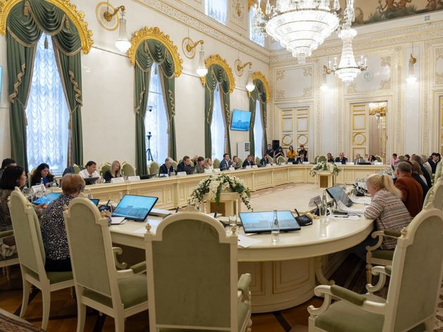 Власти Петербурга инвестирует в модернизацию транспорта 150 млрд рублей
