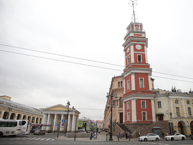 В Петербурге музыкантов выгоняют с точки у музыкальной школы им. Римского-Корсакова