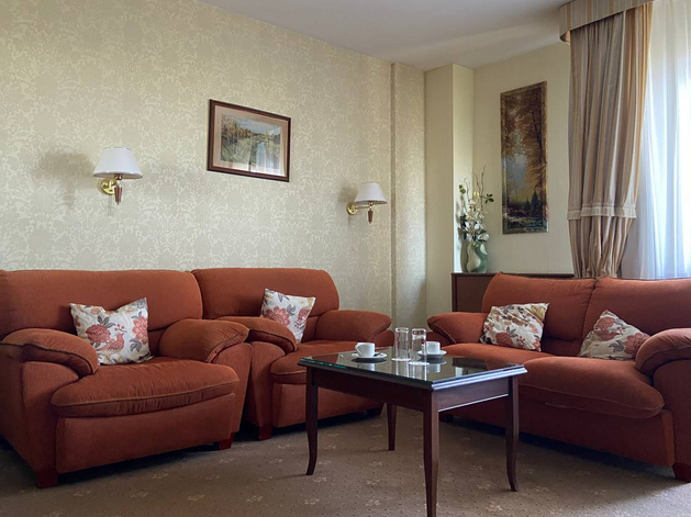 Сеть отелей Sokroma должна компенсировать использование фотографии Михайловского замка Сеть отелей Sokroma должна компенсировать использование фотографии Михайловского замка