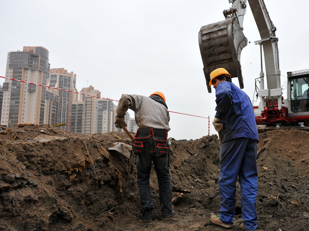 Два устаревших бизнес-центра пойдут под снос на площади Конституции ради новых высоток Два устаревших бизнес-центра пойдут под снос на площади Конституции ради новых высоток