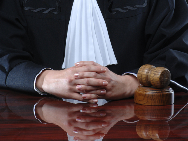 Владельцы «Юлмарта» отбили иск на 650 млн рублей Владельцы «Юлмарта» отбили иск на 650 млн рублей