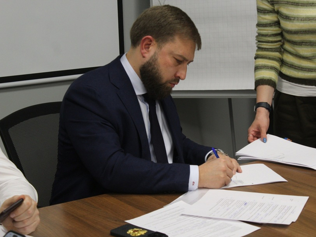 Ваньчков провёл совещание с ветеранскими организациями Петроградского района Ваньчков провёл совещание с ветеранскими организациями Петроградского района