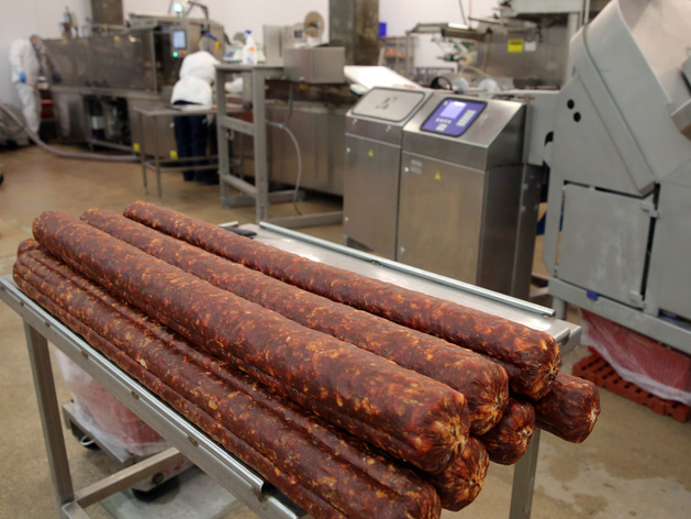 Петербургское УФАС проверит регистрацию брендов колбасы «Мясной дуэт» и «Мясной каприз» Петербургское УФАС проверит регистрацию брендов колбасы «Мясной дуэт» и «Мясной каприз»