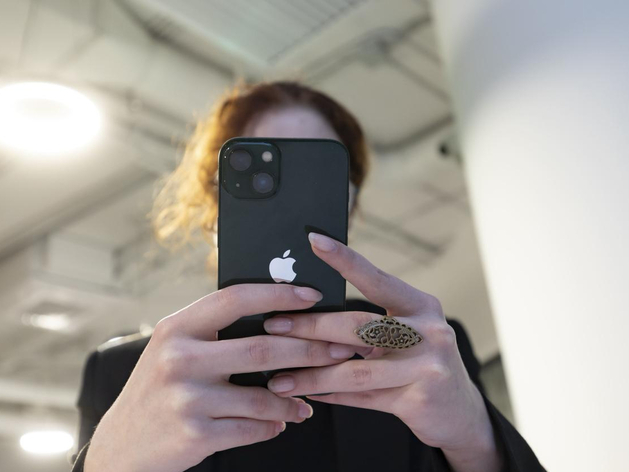 В Петербурге закрыли магазин с подержанными iPhone под видом новых В Петербурге закрыли магазин с подержанными iPhone под видом новых