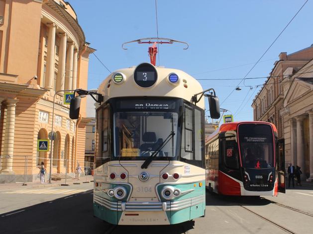 На маршруты Петербурга за полгода выпустили свыше 900 тысяч автобусов и трамваев На маршруты Петербурга за полгода выпустили свыше 900 тысяч автобусов и трамваев